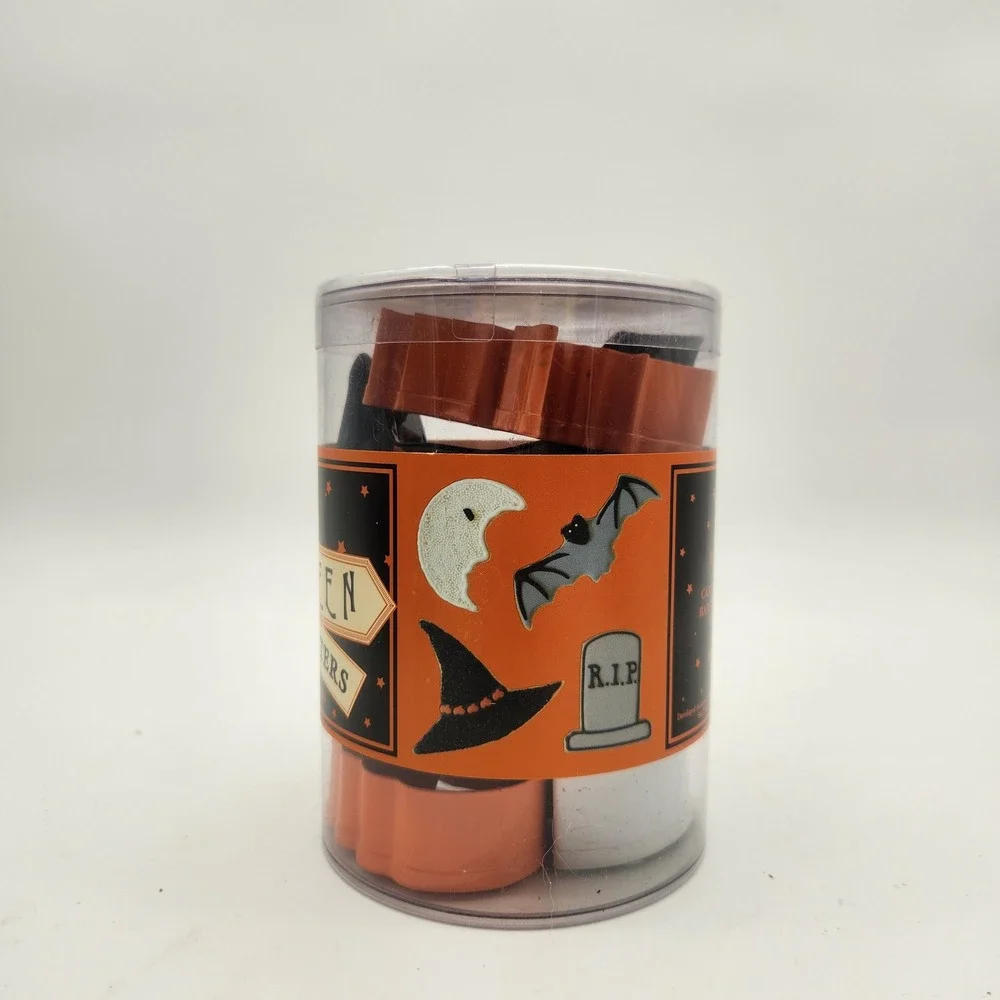 NWOT Williams Sonoma Vintage Halloween Cookie Cutters 8 Pieces Dishwasher‎ Safe